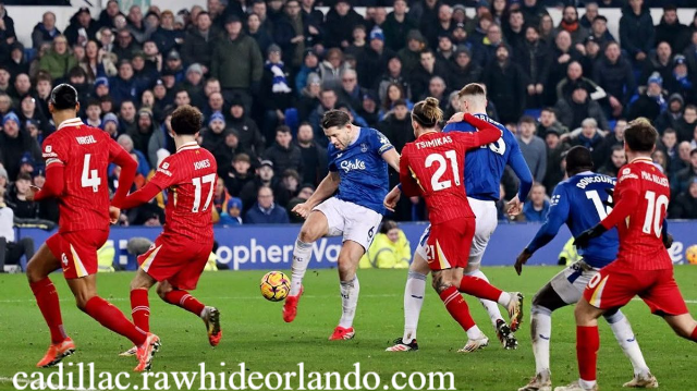 Derby Merseyside Memanas Tekel Branthwaite ke Mac Allister