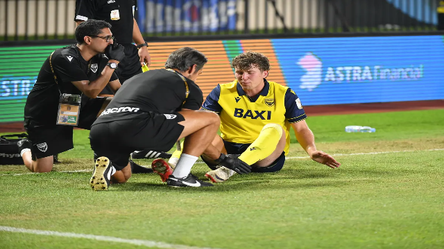 Insiden Cedera Ole Romeny Guncang Laga Oxford United Kontra Arema FC